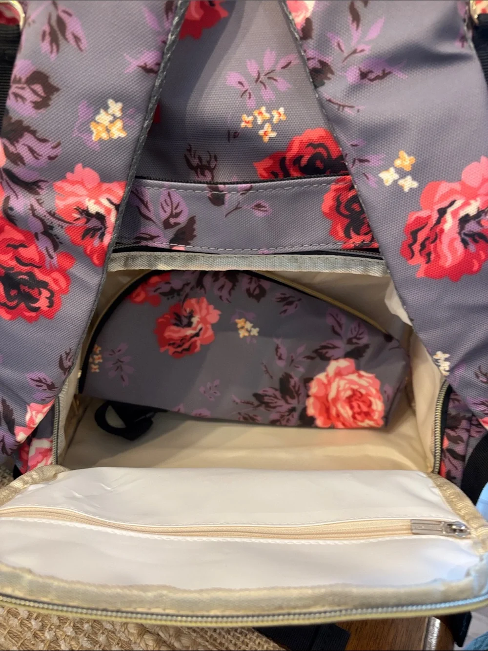 Floral Print Women’s Tote Bag - Pink Roses on Gray - Unbranded